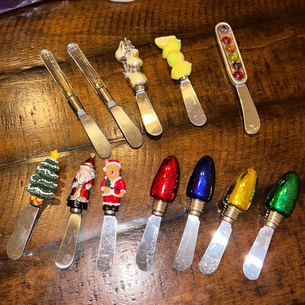 12 Delightful Stainless Spreaders With‎ Different Styles